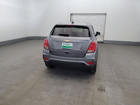 Used 2020 Chevrolet Trax LS w/ Tint and Cruise Package AWD/4WD image 7
