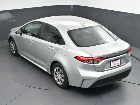 Certified 2025 Toyota Corolla LE image 36