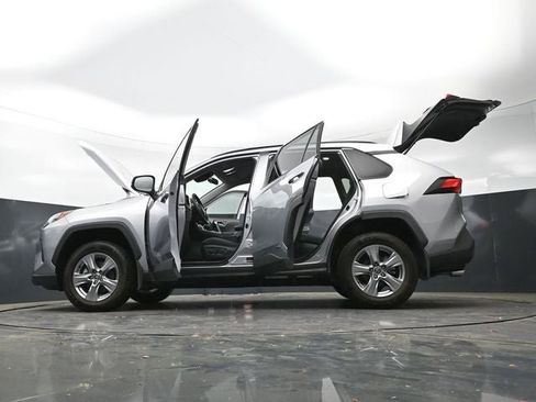Used 2023 Toyota RAV4 XLE AWD/4WD image 46