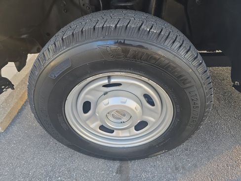 Used 2014 Ford F250 XL w/ Power Equipment Group image 26