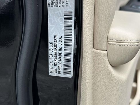 Certified 2023 Jeep Grand Cherokee L Limited w/ Luxury Tech Group II image 14