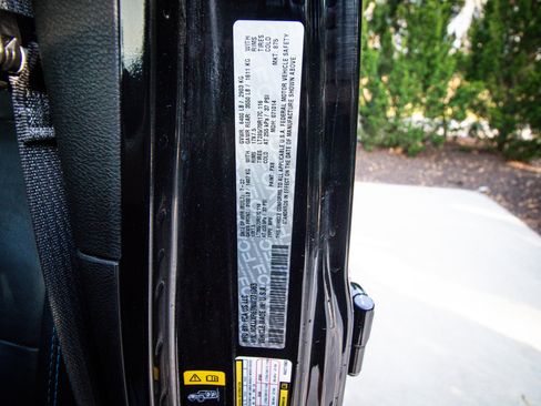 Used 2022 Jeep Wrangler Unlimited Rubicon 4xe w/ Dual Top Group image 33