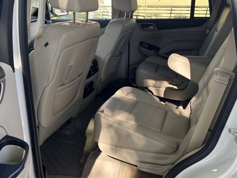 Used 2015 GMC Yukon Denali w/ Premium Package AWD/4WD image 9