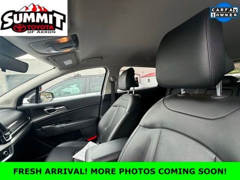 Used 2023 Kia Sportage EX image 5