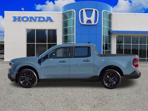 Used 2023 Ford Maverick Lariat w/ Lariat Luxury Package image 6