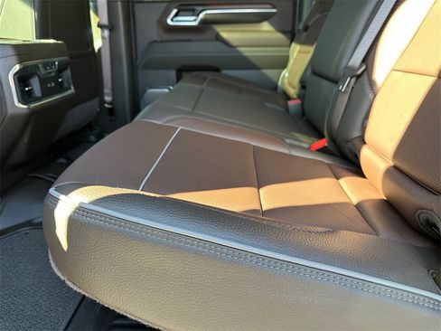 Used 2025 GMC Sierra 2500 Denali w/ Denali Reserve Package image 21