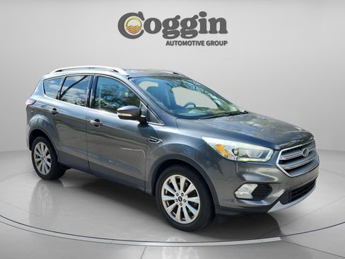 Used 2017 Ford Escape Titanium image 7