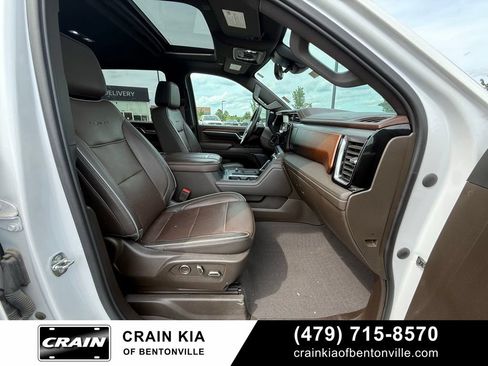 Used 2024 GMC Sierra 3500 Denali w/ Denali Reserve Package AWD/4WD image 32