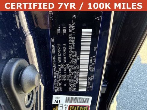 Used 2023 Toyota Highlander XLE AWD/4WD image 30