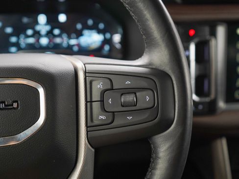Used 2022 GMC Yukon XL Denali AWD/4WD image 28