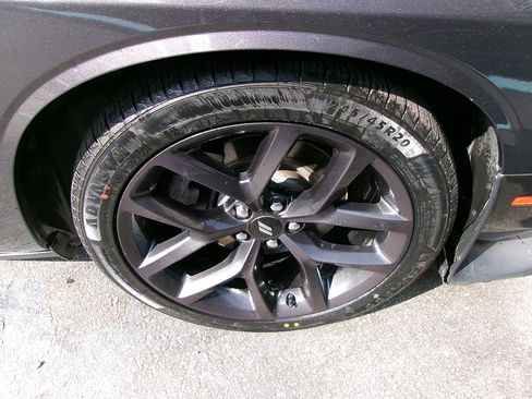 Used 2019 Dodge Challenger GT w/ Blacktop Package image 9