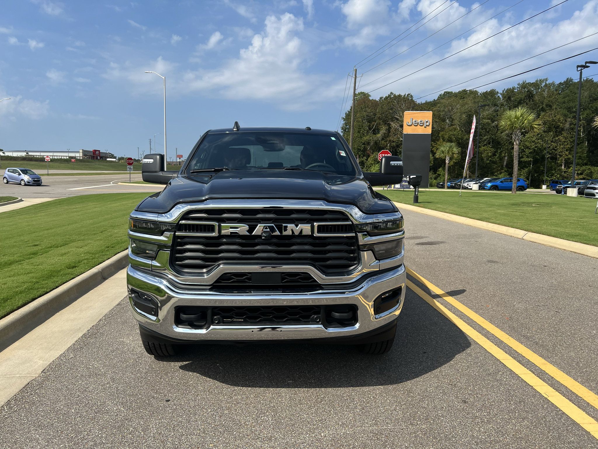 Certified 2026 RAM 2500 Big Horn AWD/4WD image 2