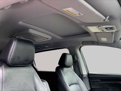 Used 2022 Honda Odyssey Touring image 14