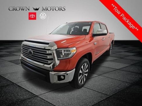 Used 2018 Toyota Tundra Limited w/ Limited Premium Package AWD/4WD image 3
