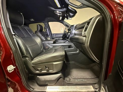 Used 2019 RAM 2500 Limited AWD/4WD image 12