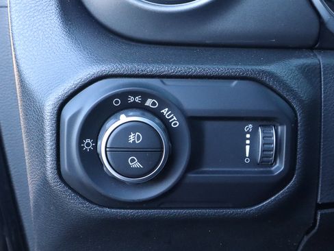 Used 2023 Jeep Gladiator Willys image 19