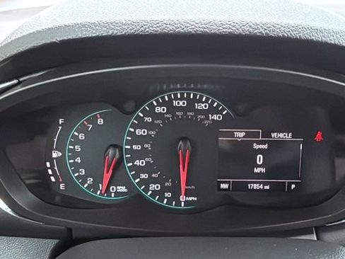 Used 2022 Chevrolet Trax LT w/ Driver Confidence Package image 12