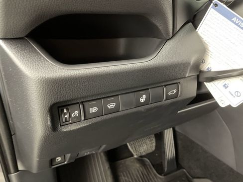 New 2025 Toyota RAV4 SE image 13