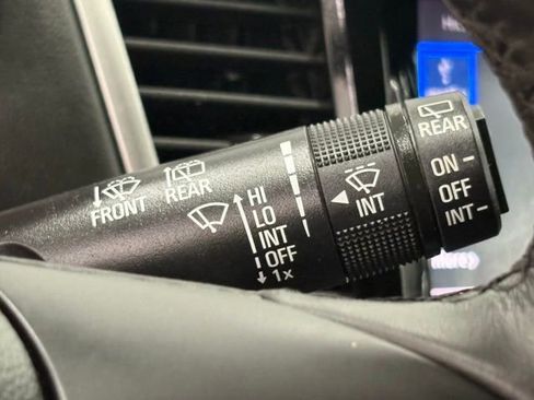 Used 2022 Chevrolet Trax LT w/ Driver Confidence Package FWD image 20