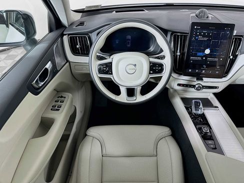 New 2026 Volvo XC60 B5 Ultra w/ Climate Package PRO image 21