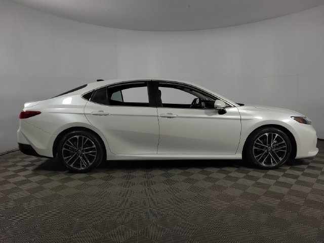 Used 2025 Toyota Camry XLE w/ Premium Plus Package FWD image 10