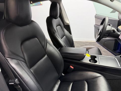 Used 2021 Tesla Model Y Long Range AWD/4WD image 49