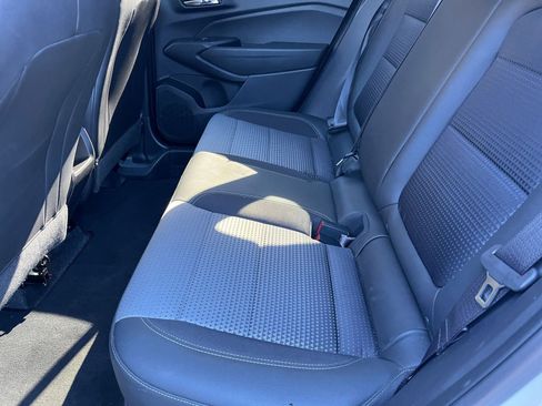 Used 2025 Chevrolet Trax LT image 22