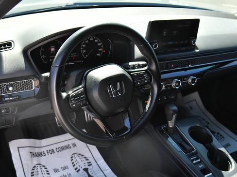 Used 2025 Honda Civic Sport image 14