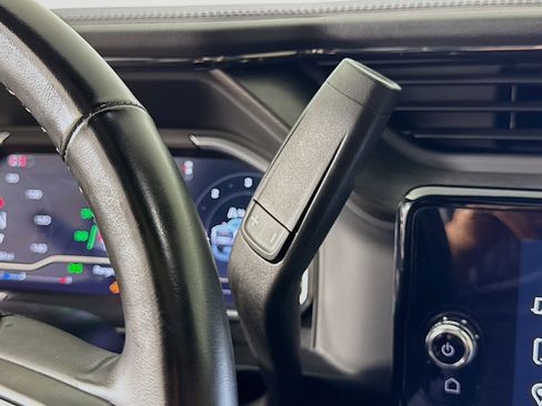 Used 2024 GMC Sierra 2500 AT4 w/ Technology Package image 17