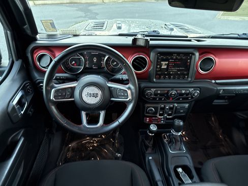 Certified 2021 Jeep Wrangler Unlimited Rubicon w/ Xtreme Recon 35" Tire Package image 19