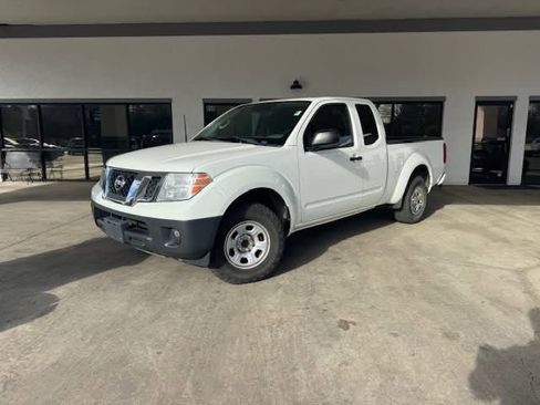 Used 2017 Nissan Frontier S image 1
