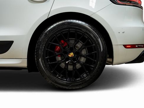 Used 2021 Porsche Macan GTS image 27