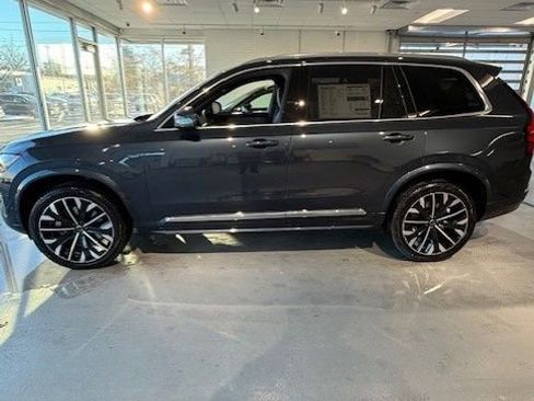New 2026 Volvo XC90 B6 Plus w/ Protection Package Premier image 3