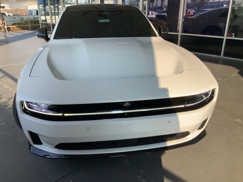 New 2024 Dodge Charger Daytona Scat Pack w/ Plus Group AWD/4WD image 2