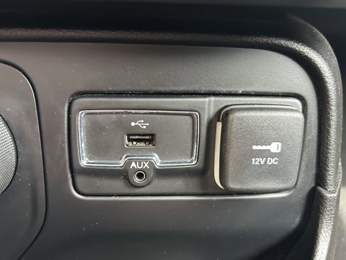 Used 2016 Jeep Renegade Sport w/ Power & Air Group AWD/4WD image 31
