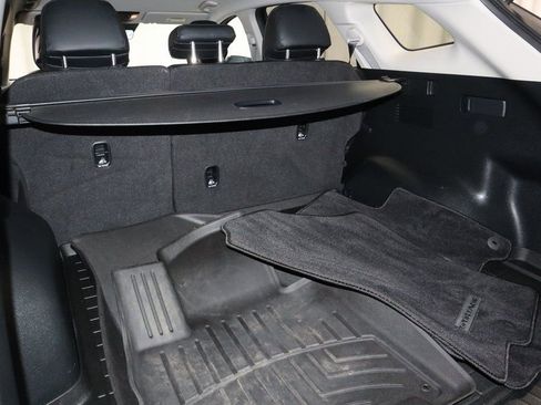 Used 2023 Kia Sportage EX image 17