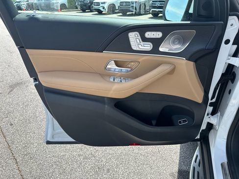 New 2026 Mercedes-Benz GLS 450 4MATIC image 10