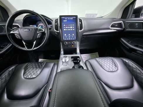 Used 2024 Ford Edge Titanium image 18