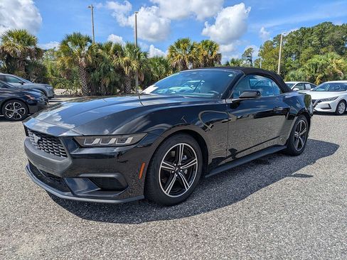 Used 2024 Ford Mustang Premium RWD image 7