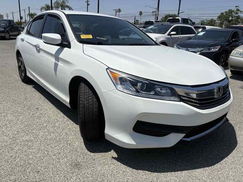 Used 2016 Honda Accord LX image 6