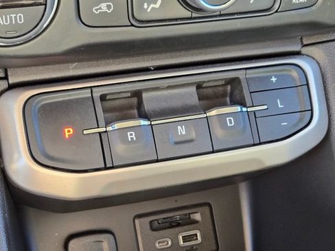 Used 2023 GMC Acadia Denali w/ Denali Technology Package AWD/4WD image 26
