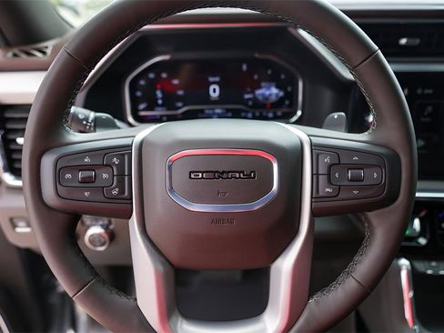 Used 2025 GMC Sierra 1500 Denali w/ Denali Reserve Package image 16