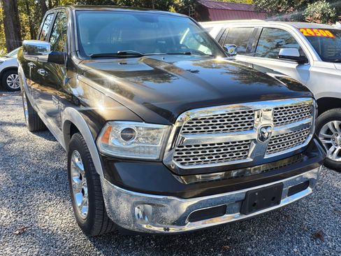 Used 2013 RAM 1500 Laramie w/ Convenience Group image 3