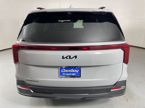 New 2026 Kia Carnival SX Prestige image 7