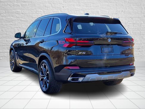 New 2026 BMW X5 xDrive40i image 3