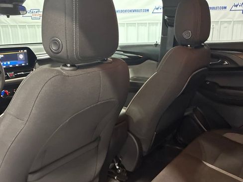 Used 2024 Chevrolet TrailBlazer LT FWD image 24