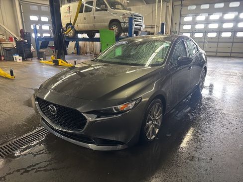 Used 2020 MAZDA MAZDA3 Sedan w/ Preferred Package image 3