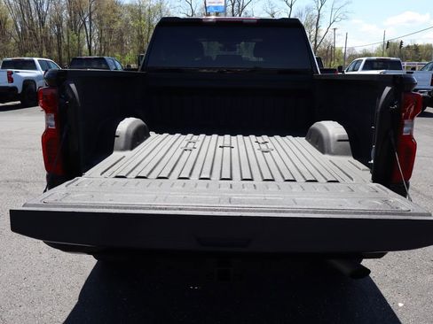 Used 2024 Chevrolet Silverado 2500 Custom w/ Custom Value Package image 20