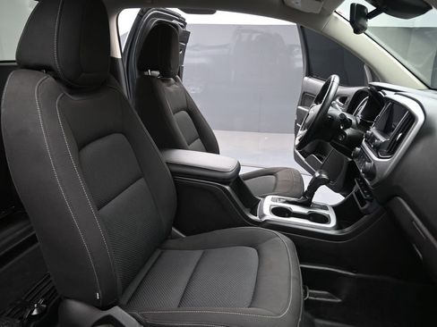 Used 2021 Chevrolet Colorado LT w/ Fleet Safety Package RWD image 12