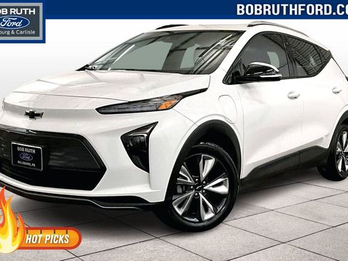 Used 2023 Chevrolet Bolt EUV LT w/ Convenience Package image 1
